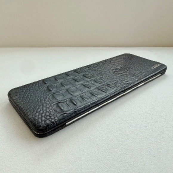 NWOT Calvin Klein Slim Leather Clutch - Black - Picture 3 of 7